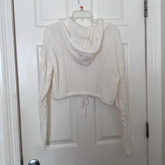 Sweater - Picture 2 of 5